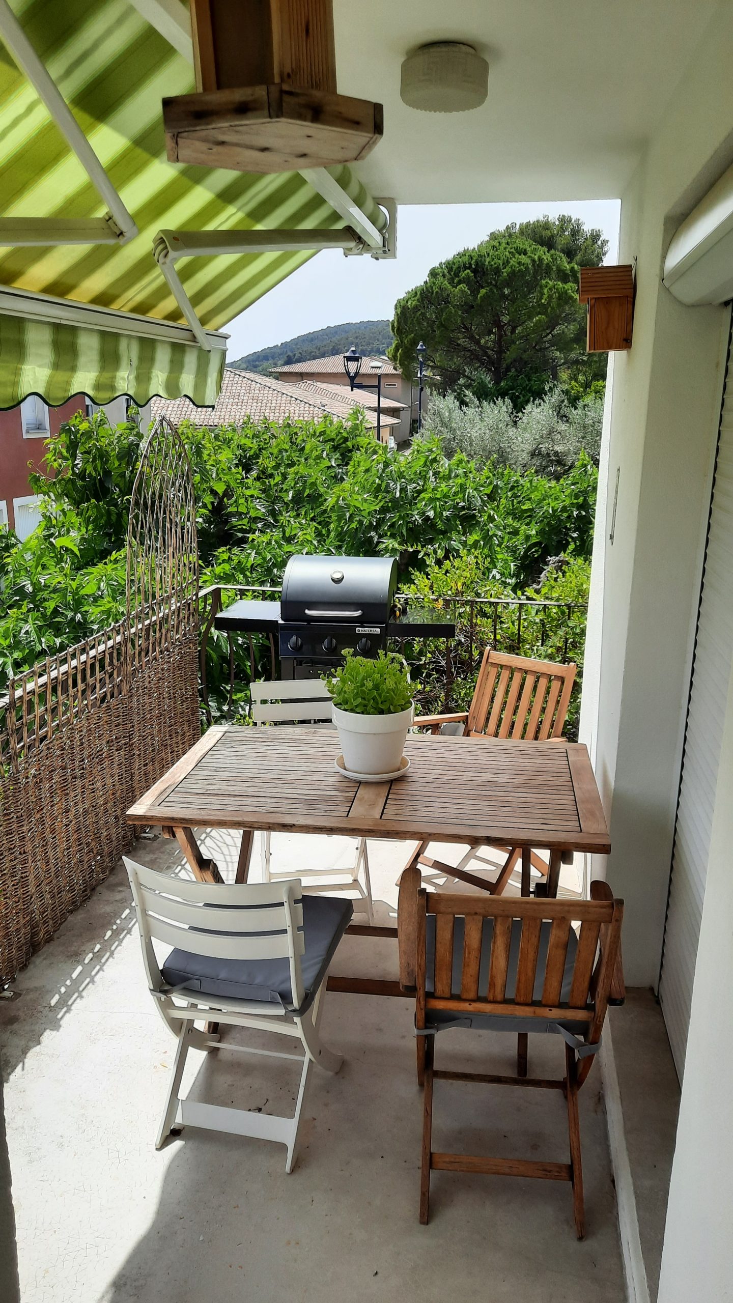 balcon privatif vue mont ventoux