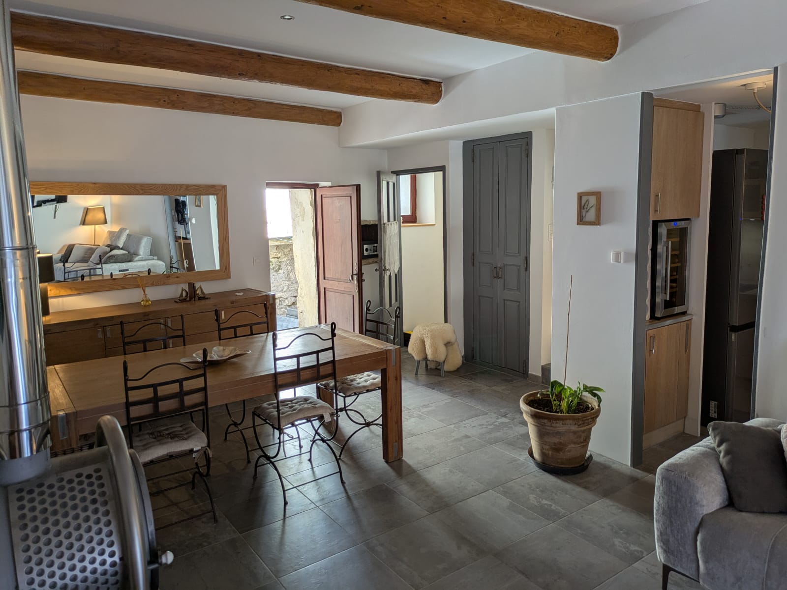 b3bbb564-2501-4c5e-a7b7-739ef68ec6e1