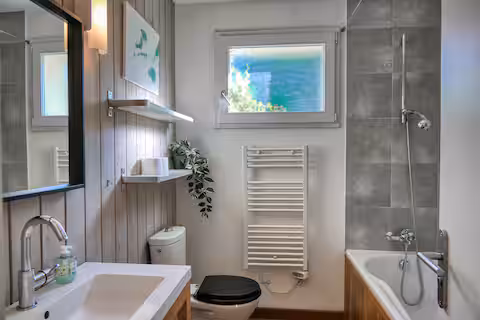 360f49db-bb95-4cc8-91e9-7ed91981a4d2