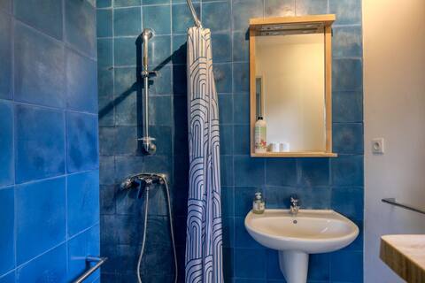 3f516913-f115-40eb-a44e-7fed90cb3e32