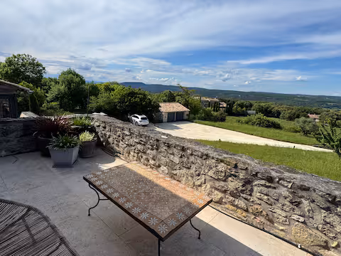 4d387f81-32c6-438b-8ffd-4e3fcf698a66