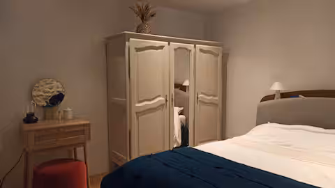 61ebbb1c-01e3-4382-855d-e75c21a06860