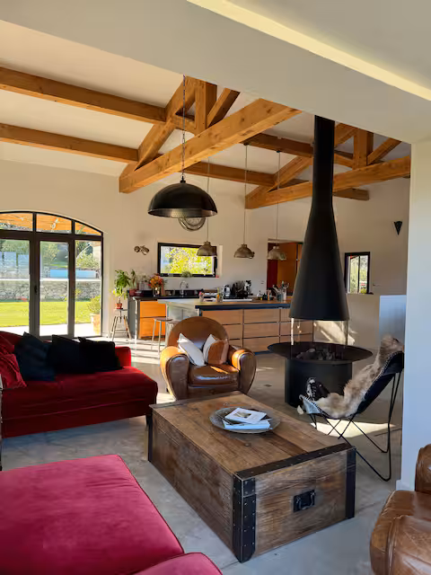 7463f8c1-921a-4772-b4ff-80a9192b35e2