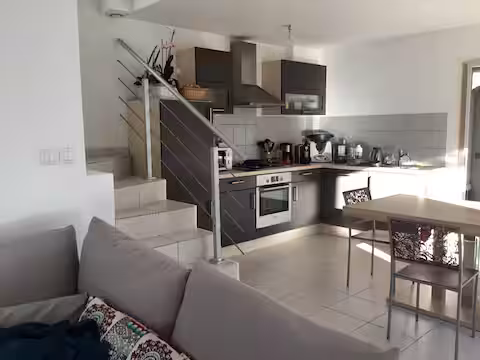 7f0b8598-78f3-4c2c-a08c-f3e08366693f