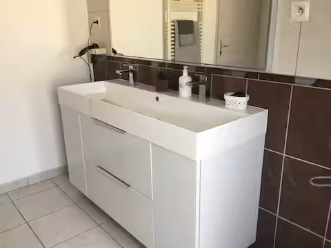 9ed82395-77aa-4bc4-a2f5-ca097fe15c35