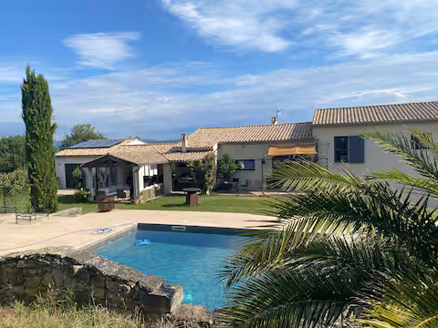 a819a6bc-7384-4a5d-a36b-5cd41b046547