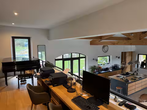 aeed50bd-af41-43e4-9c39-0cefb90098d0