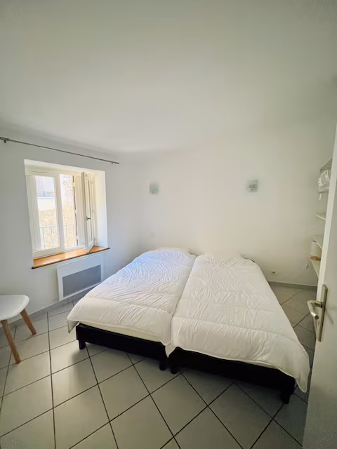 fe67f775-53f4-4594-8c62-a969adc914a6